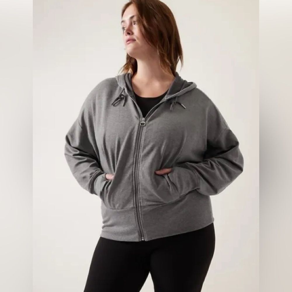 NWT Athleta Balance Sweatshirt. 3X. Heather Gray. - Picture 1 of 10
